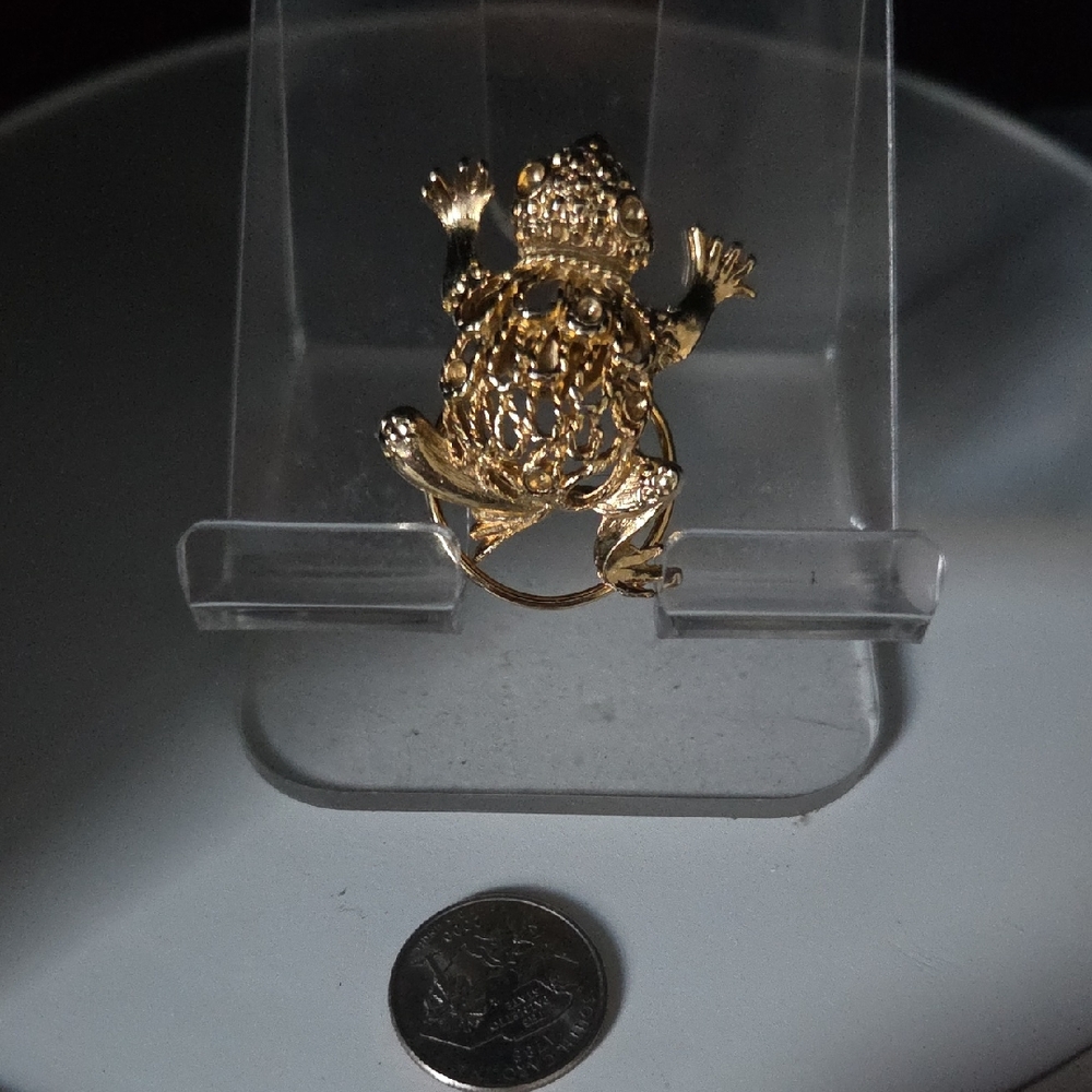 Gold Frog Brooch